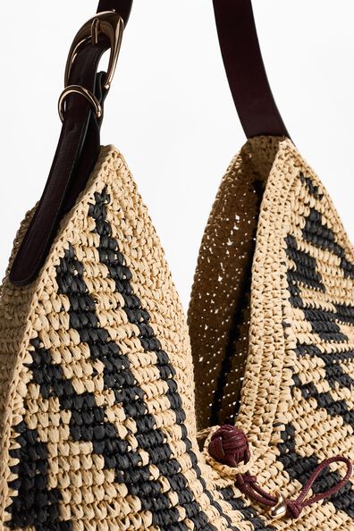 Straw shoulder bag
