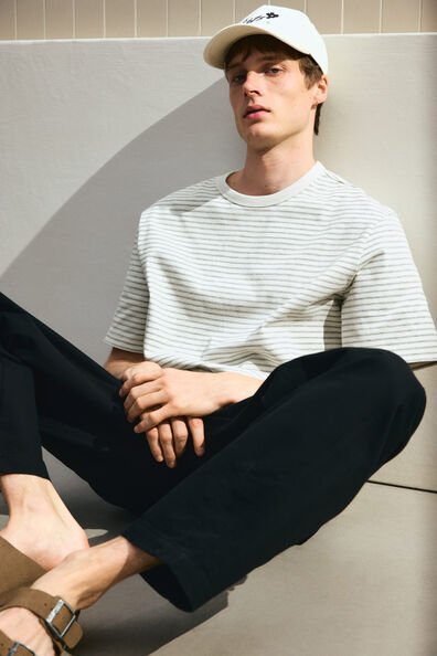 Белый