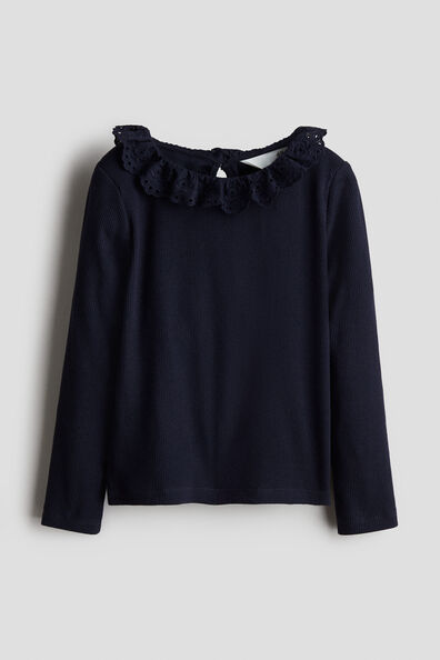 Frill-collar top