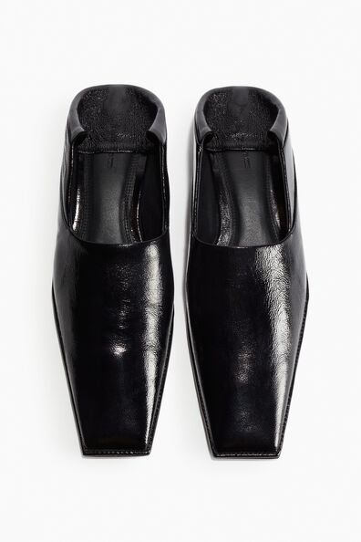 Square-toe leather loafers