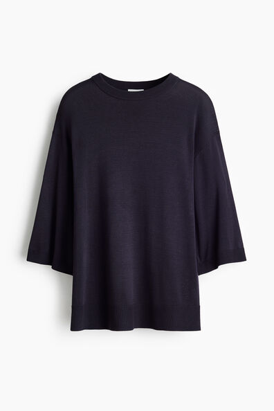 Fine-knit top