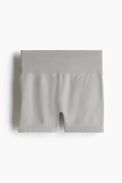 Seamless Invisible scrunch hotpants with DryMove™