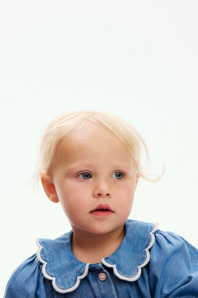 Синий