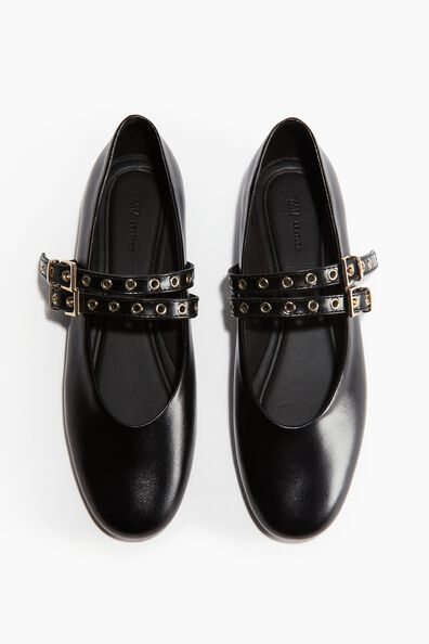 Leather ballet pumps