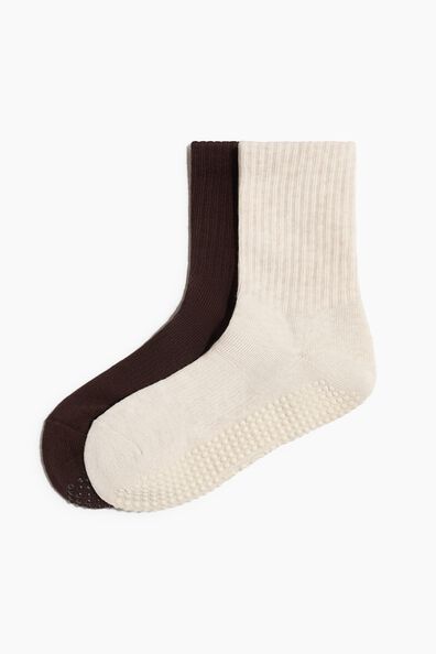 2-pack anti-slip sports socks