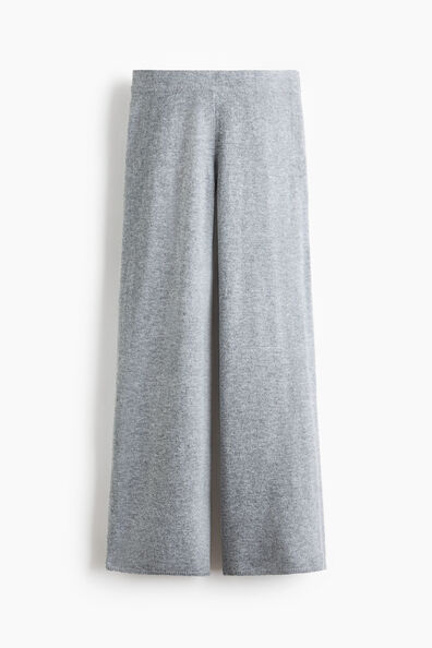 Pull-on trousers