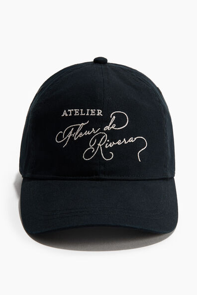 Embroidered-motif twill cap