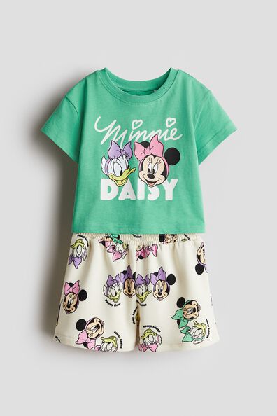 2-piece T-shirt and shorts set