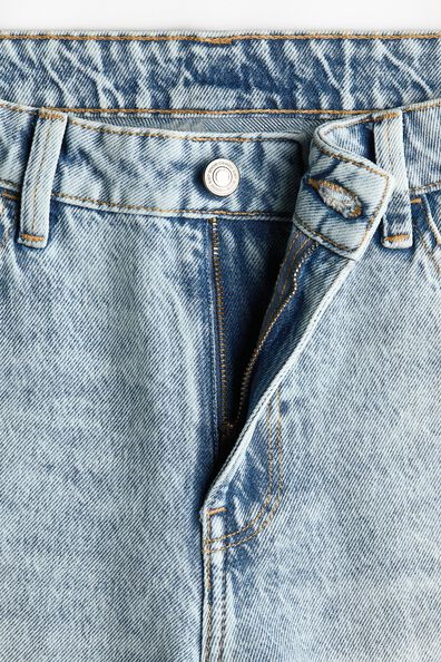 Синий