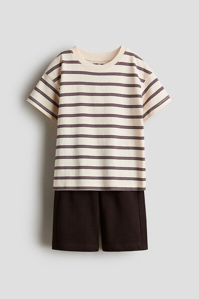 2-piece T-shirt and shorts set