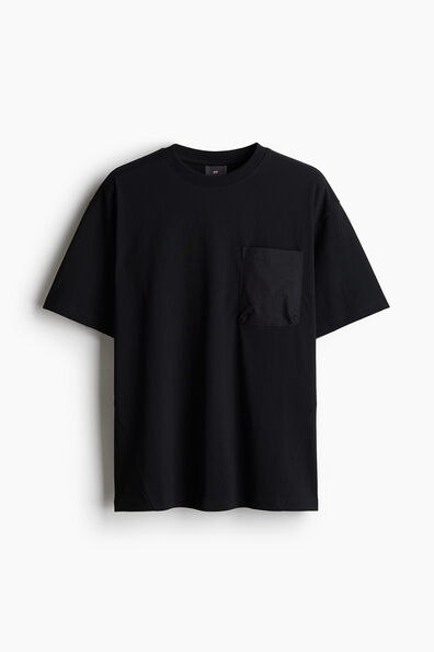 Loose Fit Pocket-detail T-shirt