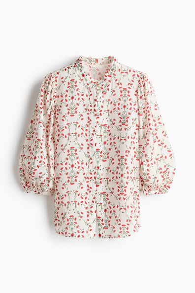 Balloon-sleeved blouse