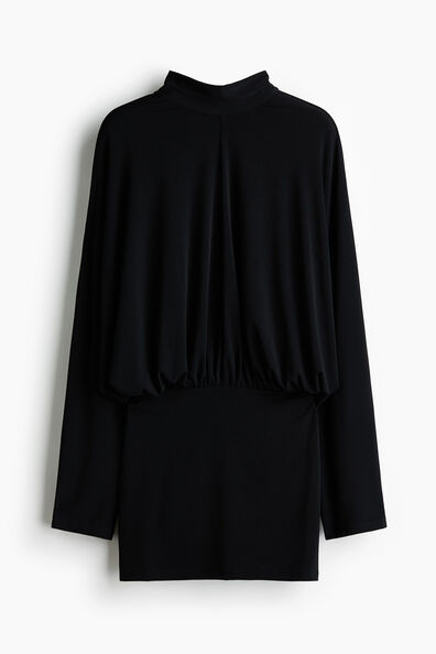 Batwing-sleeved tie-detail dress