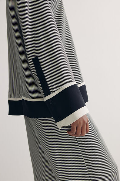 Чёрный