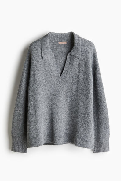Fine-knit collared jumper