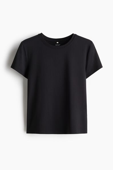 Sports top with DryMove™