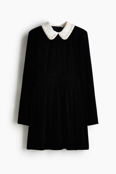 Collared velvet dress