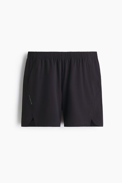 Sports shorts with DryMove™