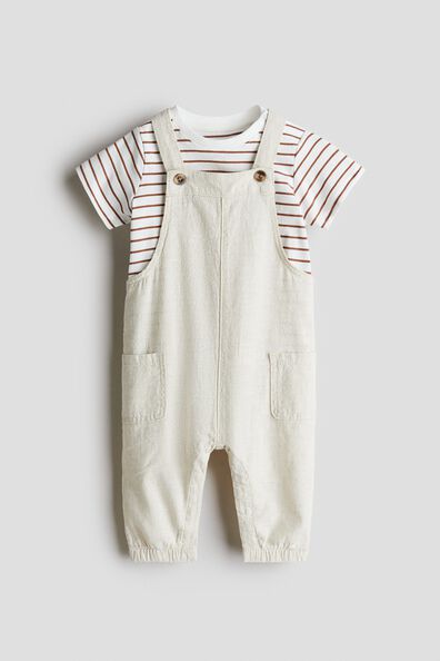 2-piece dungarees and T-shirt set