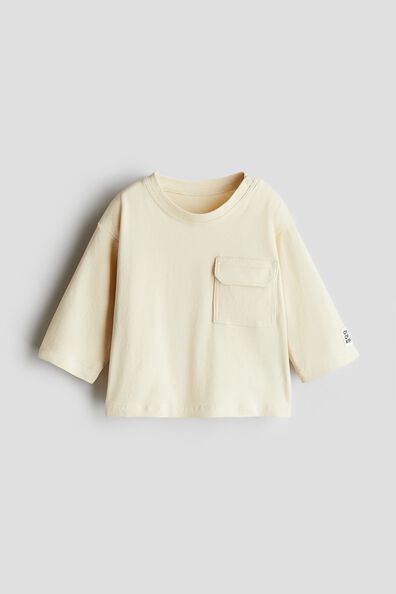 Long-sleeved T-shirt