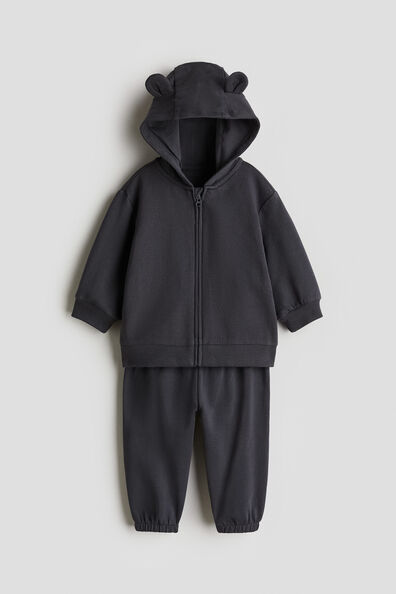 2-piece hoodie and joggers set