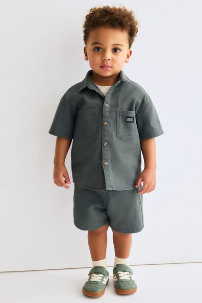 Зелёный