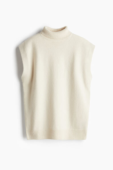 Turtleneck sweater vest