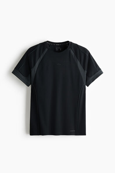 Regular Fit Football shirt with DryMove™