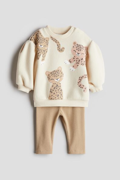 2-piece sweatshirt and leggings set