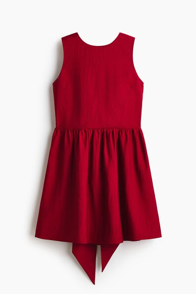 Bow-back dress