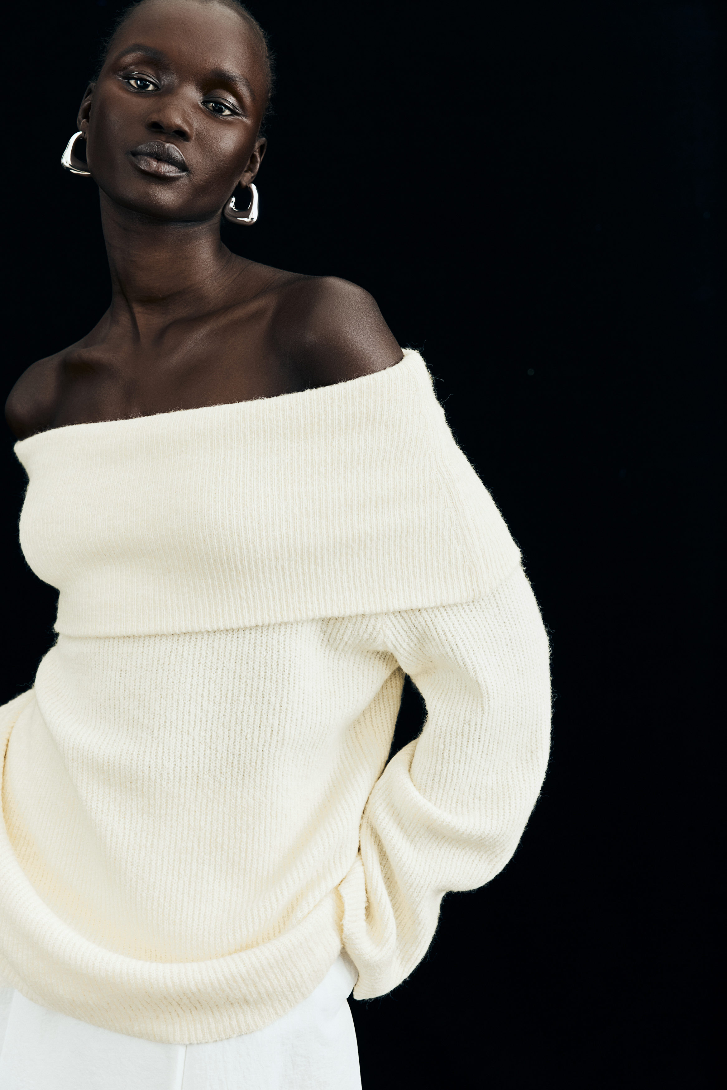 Rib-knit off-the-shoulder jumper