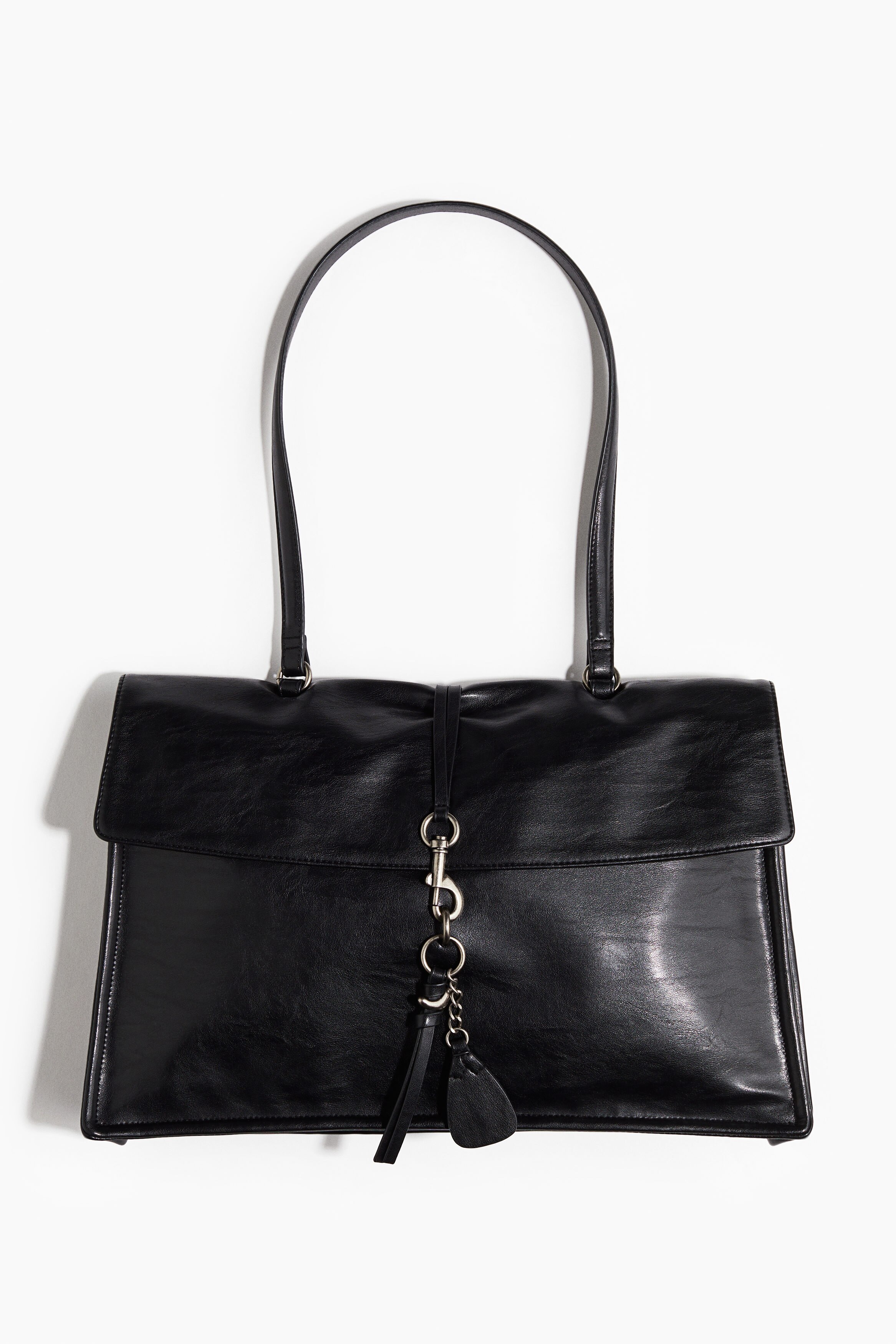 Charm-detail handbag