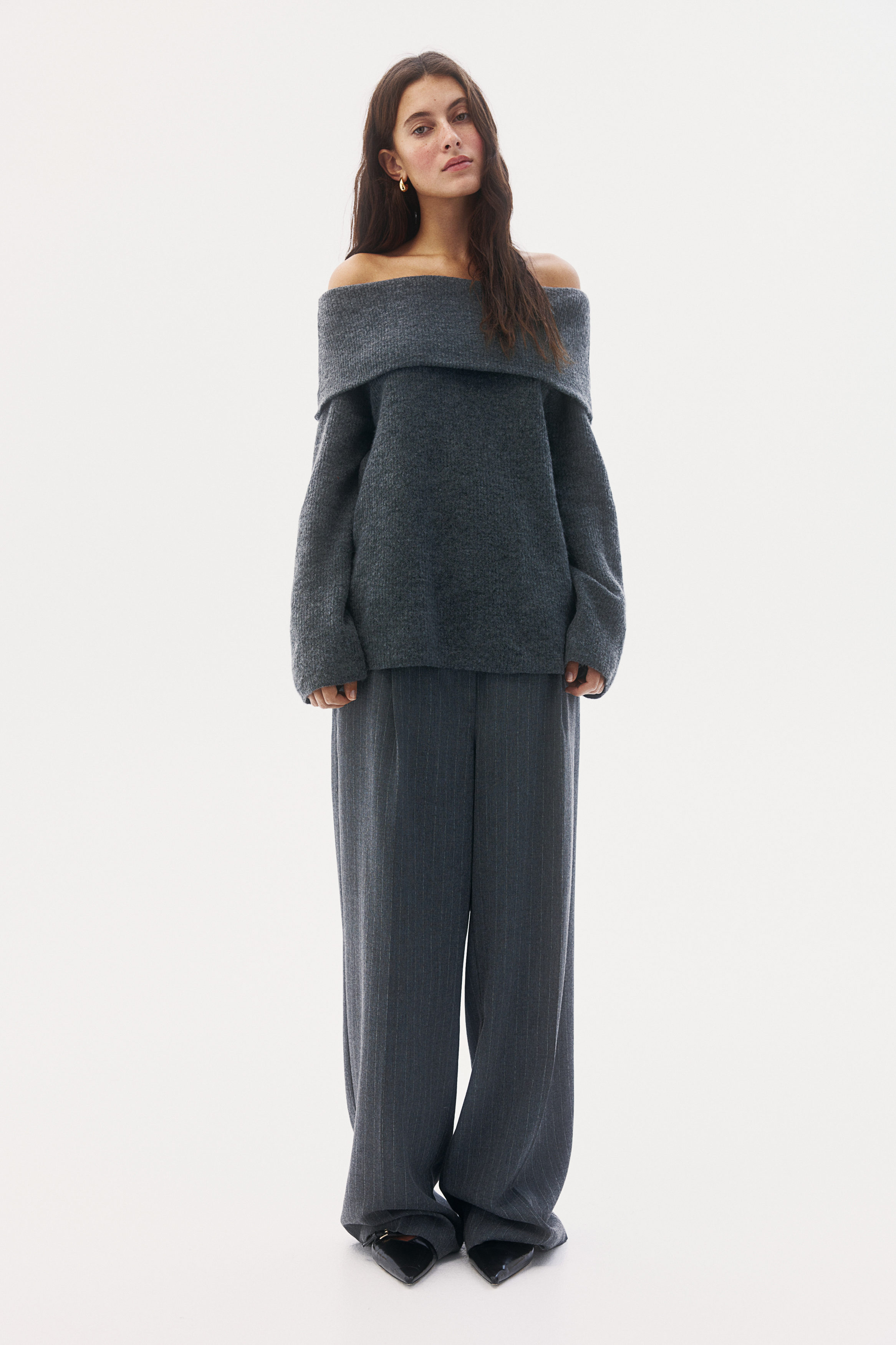 Rib-knit off-the-shoulder jumper