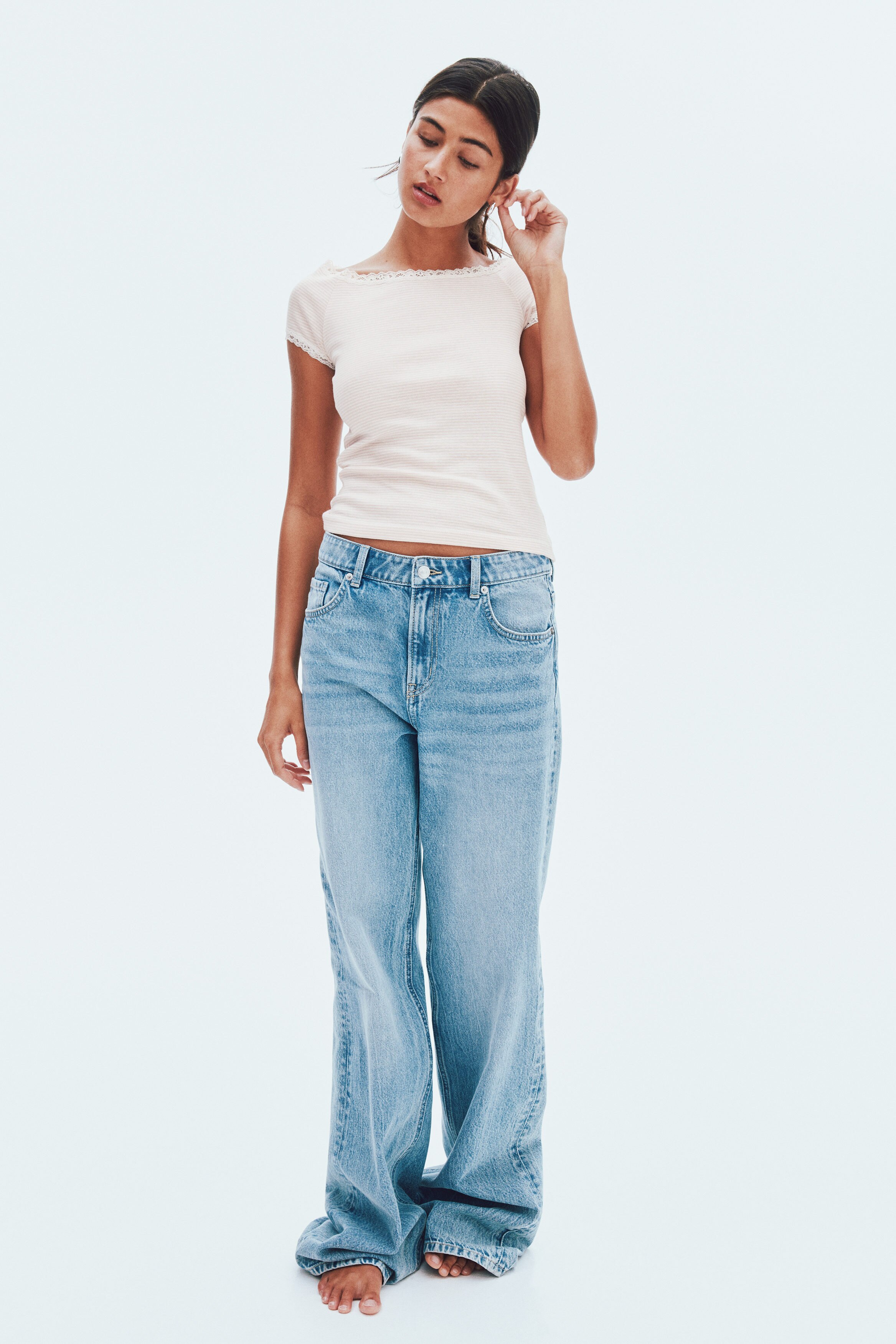 Off-the-shoulder top