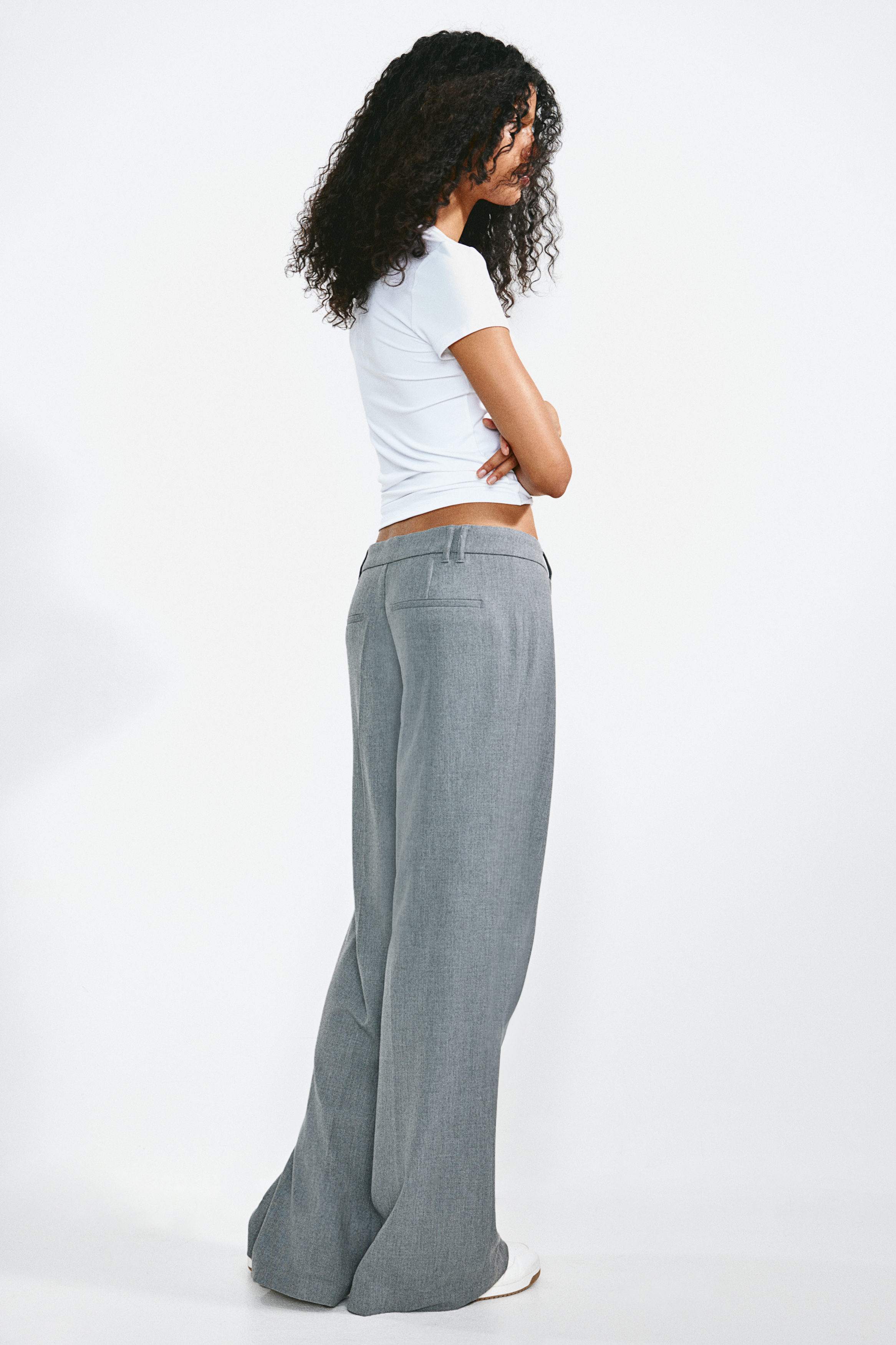 Wide tailored trousers