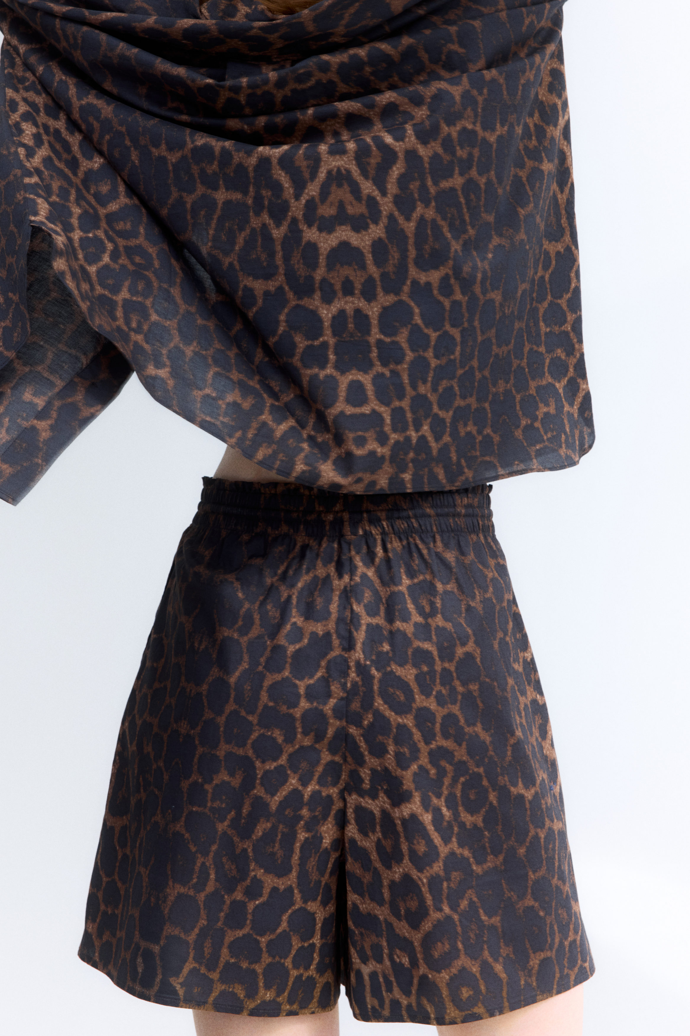 Printed drawstring shorts