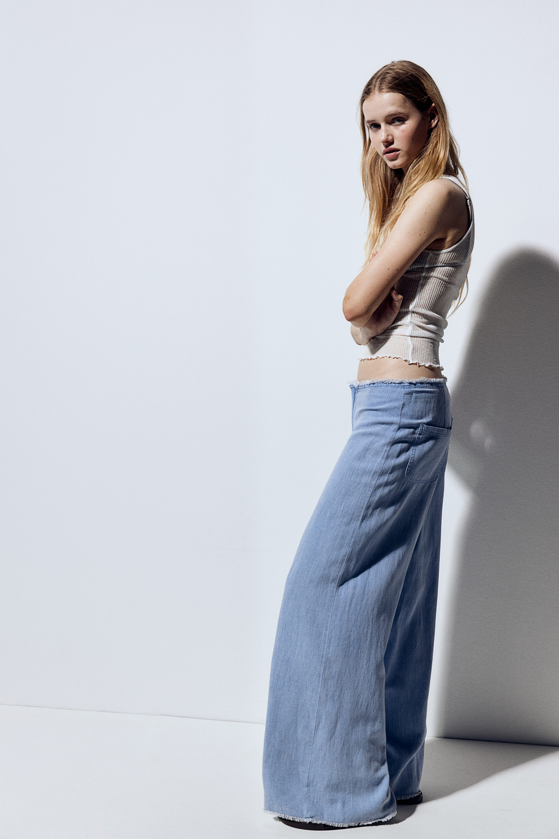 パンツ DENIM TROUSERS FRAYED EDGES Frayed Edge Wide Leg Denim | HUE