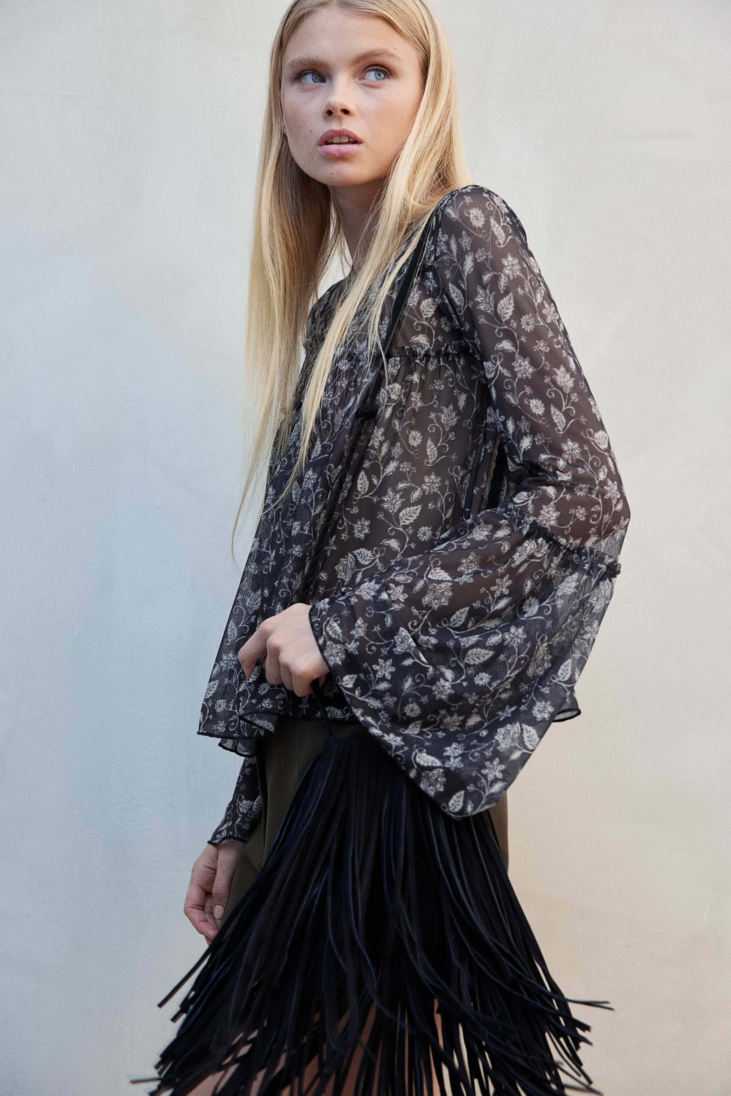 Layered mesh top