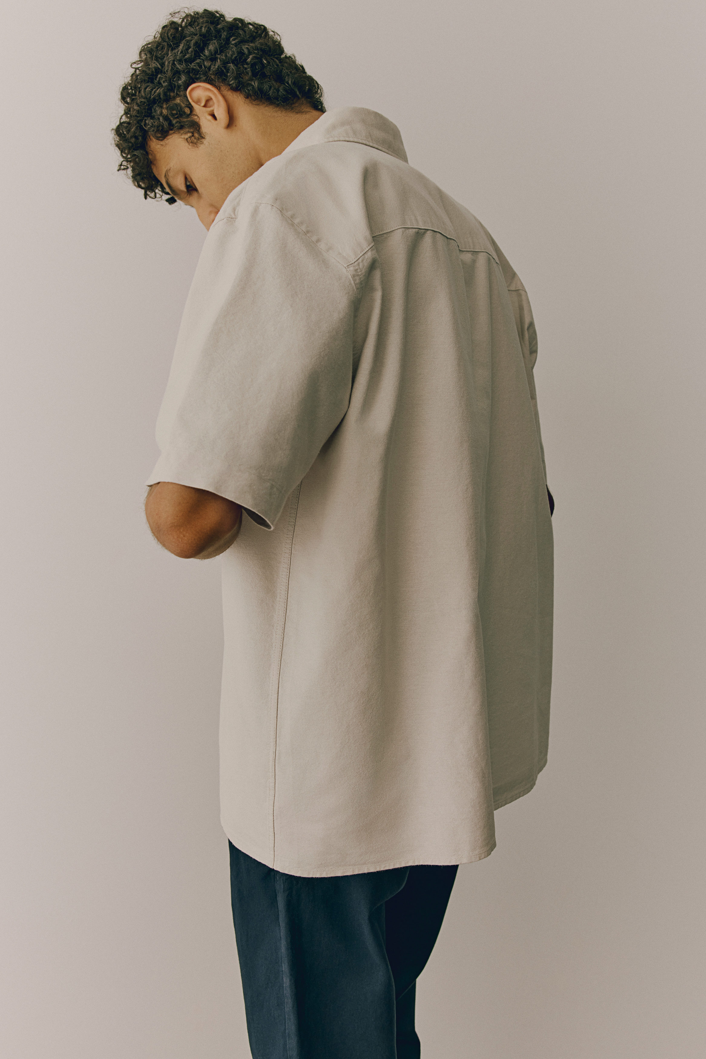 トップス Loose Fit S/S Oxford Shirt Supreme Loose Fit S S Oxford Shirt (SS23) - $128