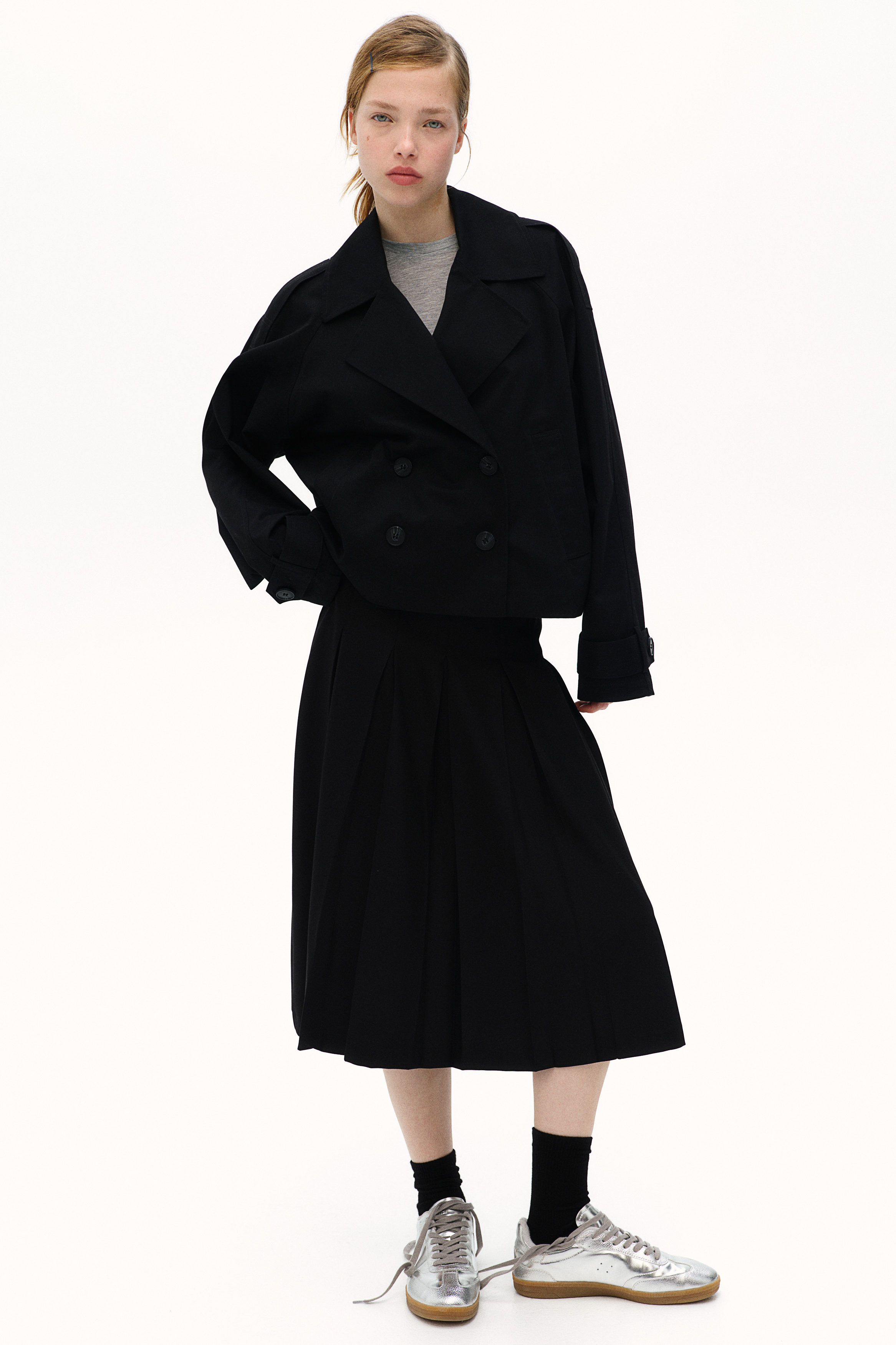 Short trench coat