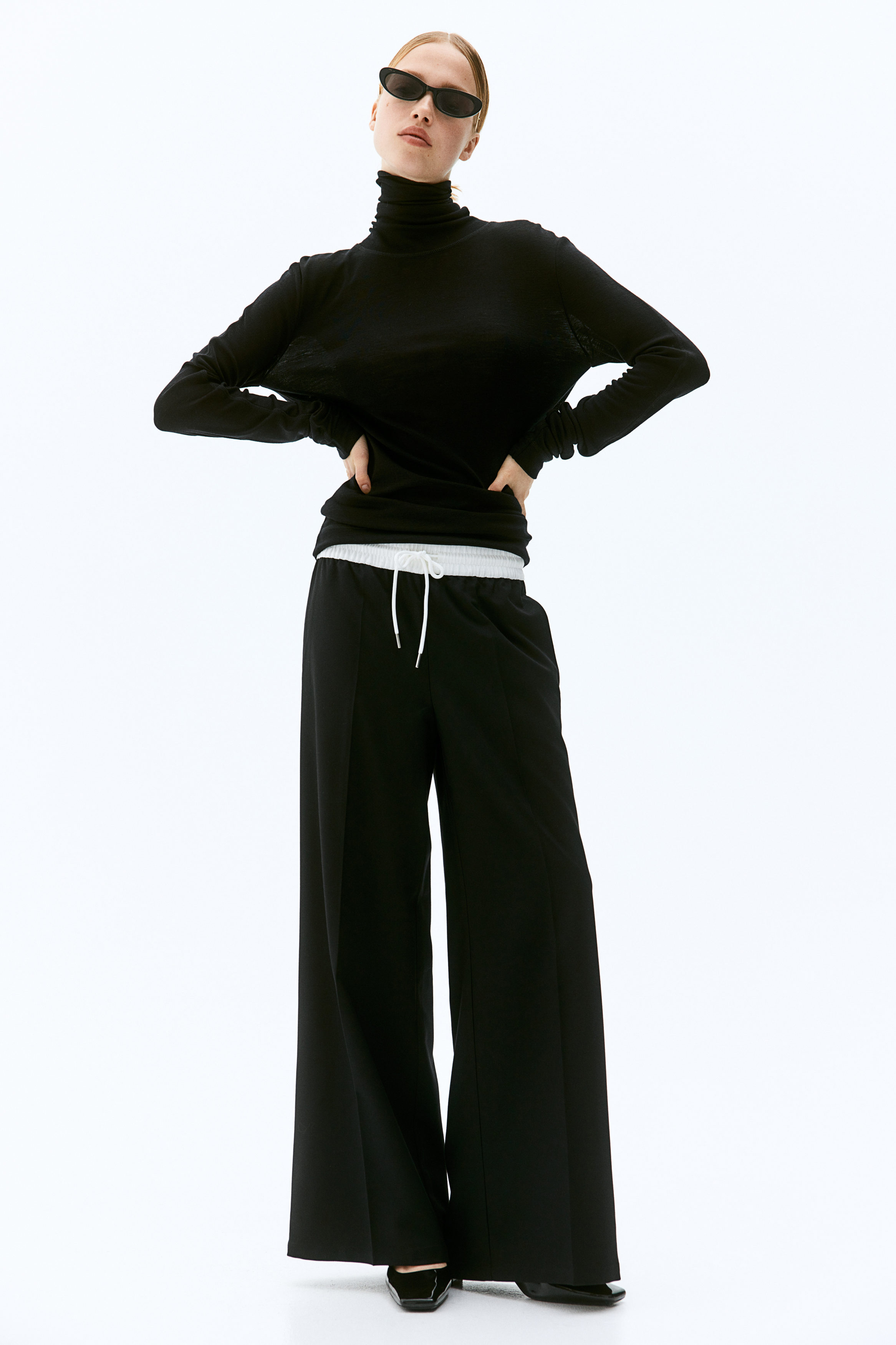 Wide pull-on trousers