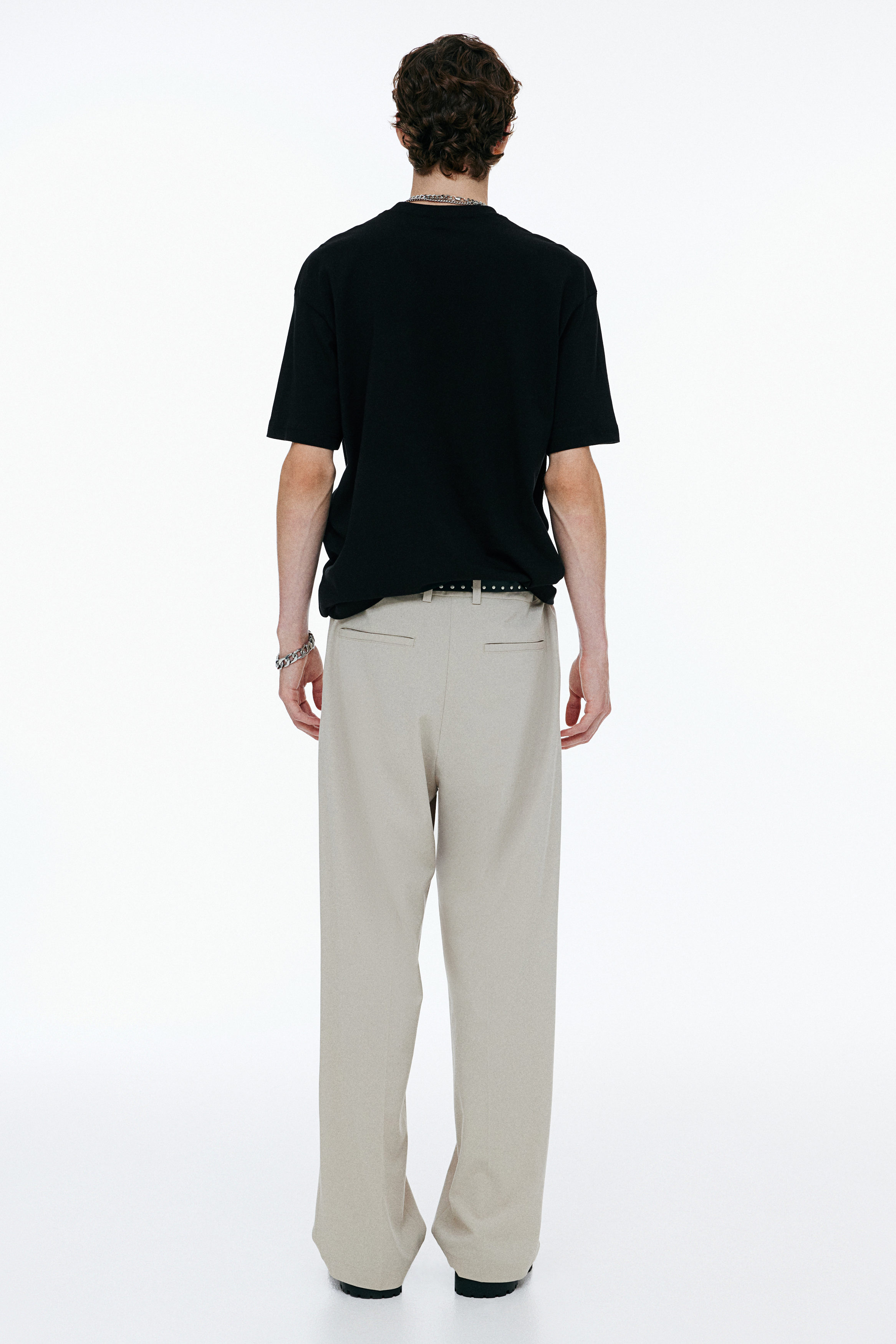 HELLO■Washed Doodle Typo Relaxed Fit 6Panel Cap_Khaki Relaxed Fit T-Shirt with Branding Print – PENSHOPPE