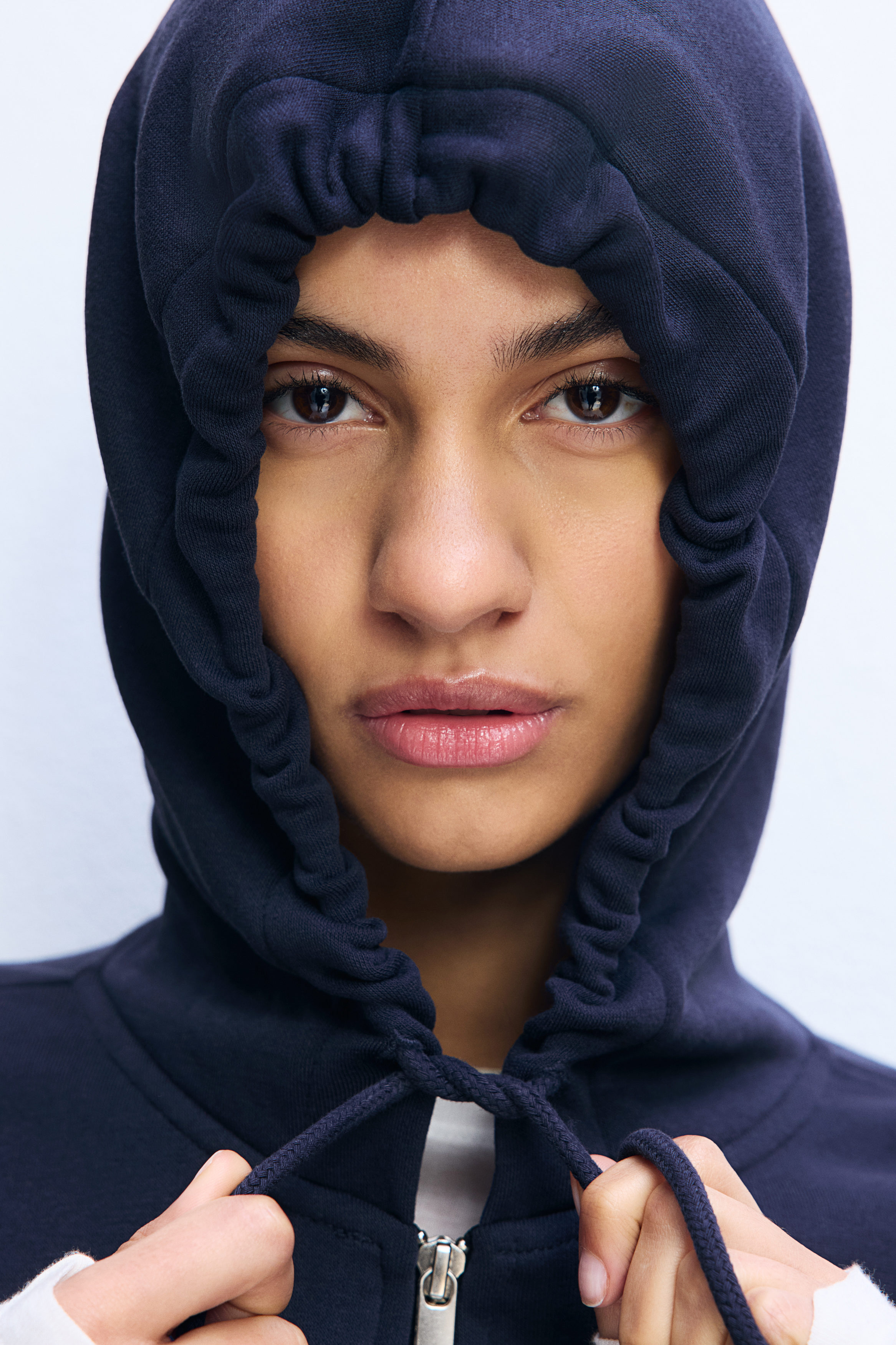 トップス Xogul studio eyeleted logo hoodie navy Xogul Eyeleted