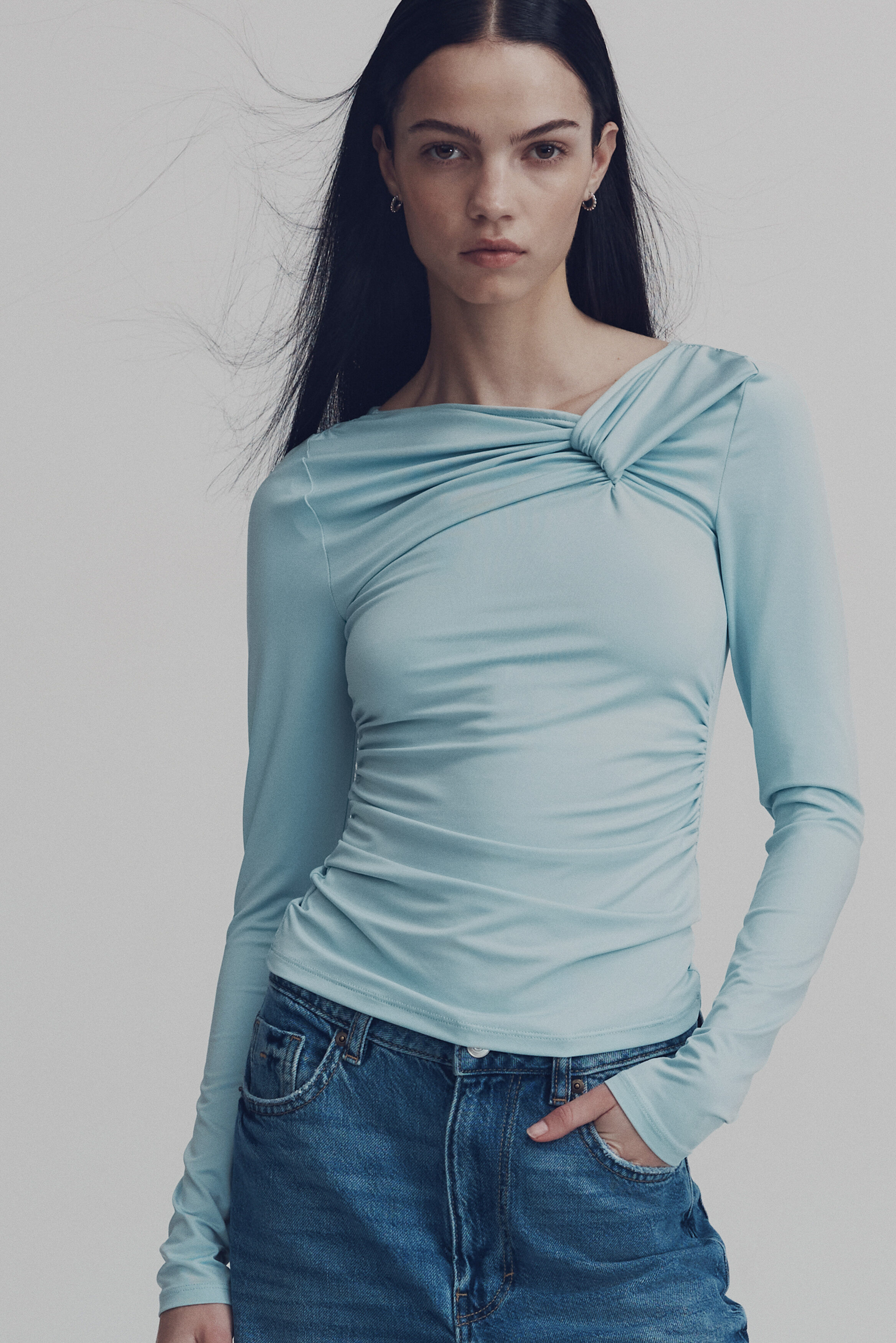 Twist-detail top