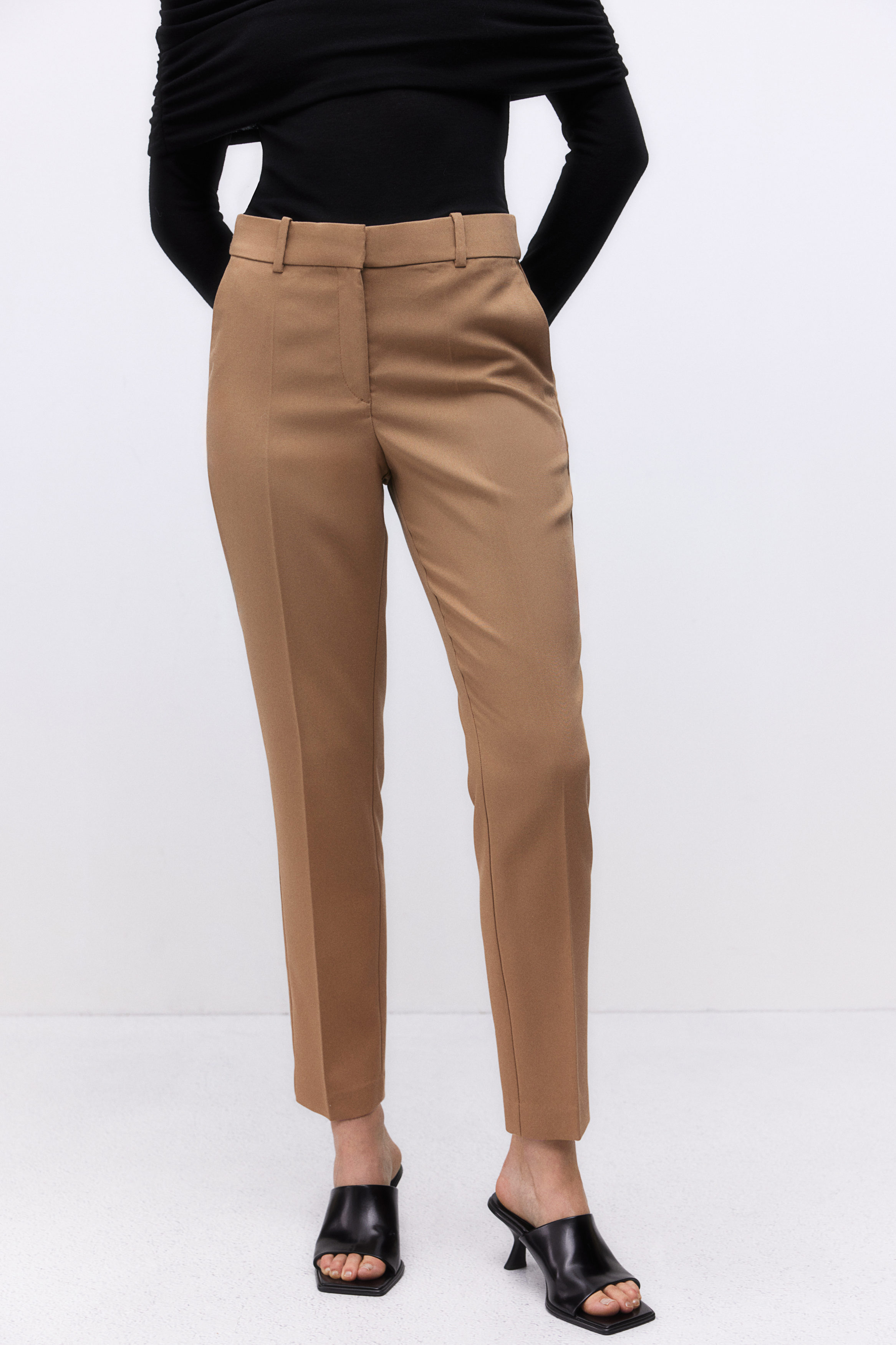 Cigarette trousers