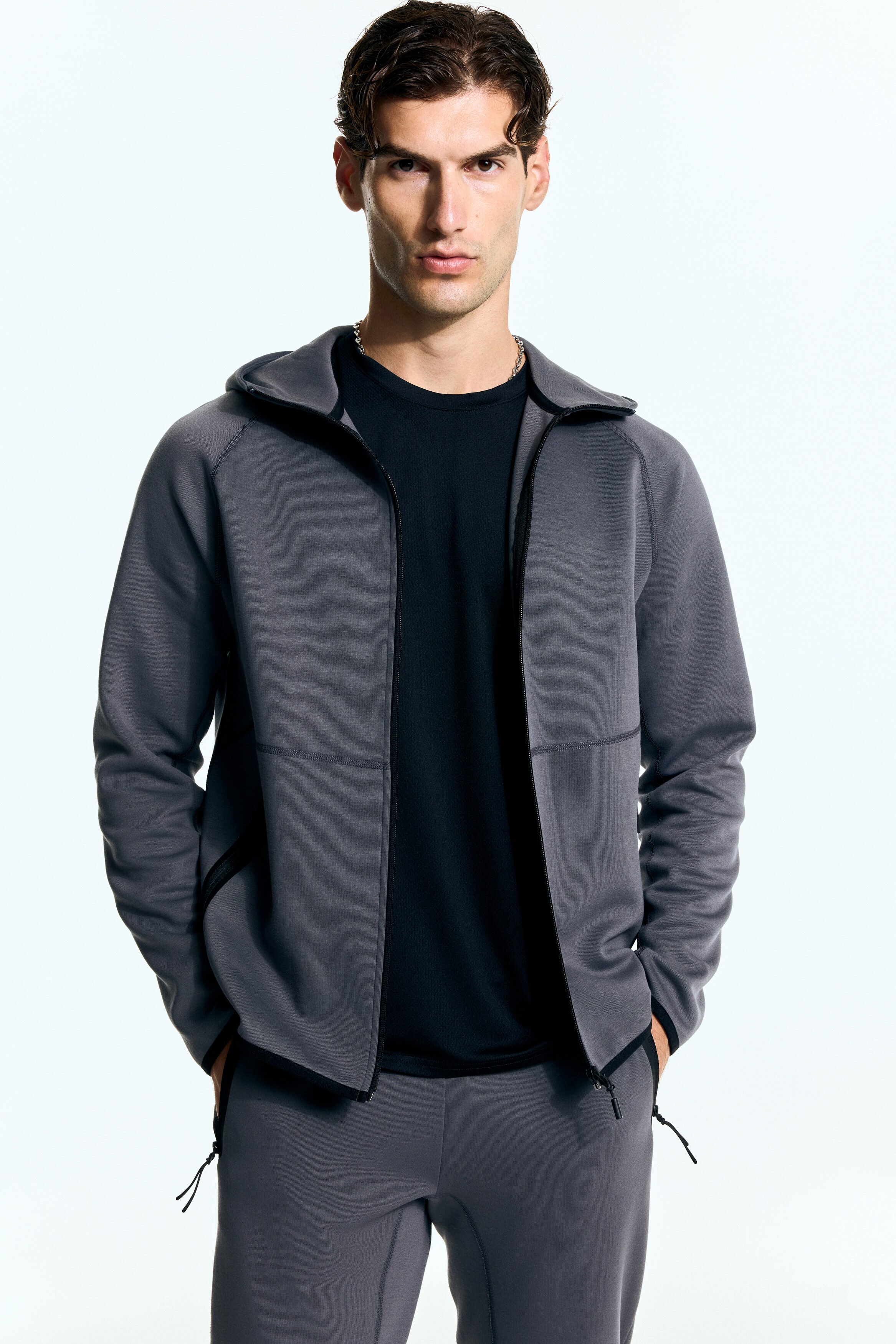 【H&amp;M】DryMove パイピングディテールフーデッドスポ b0612c882595048f9aa7be7ed02850