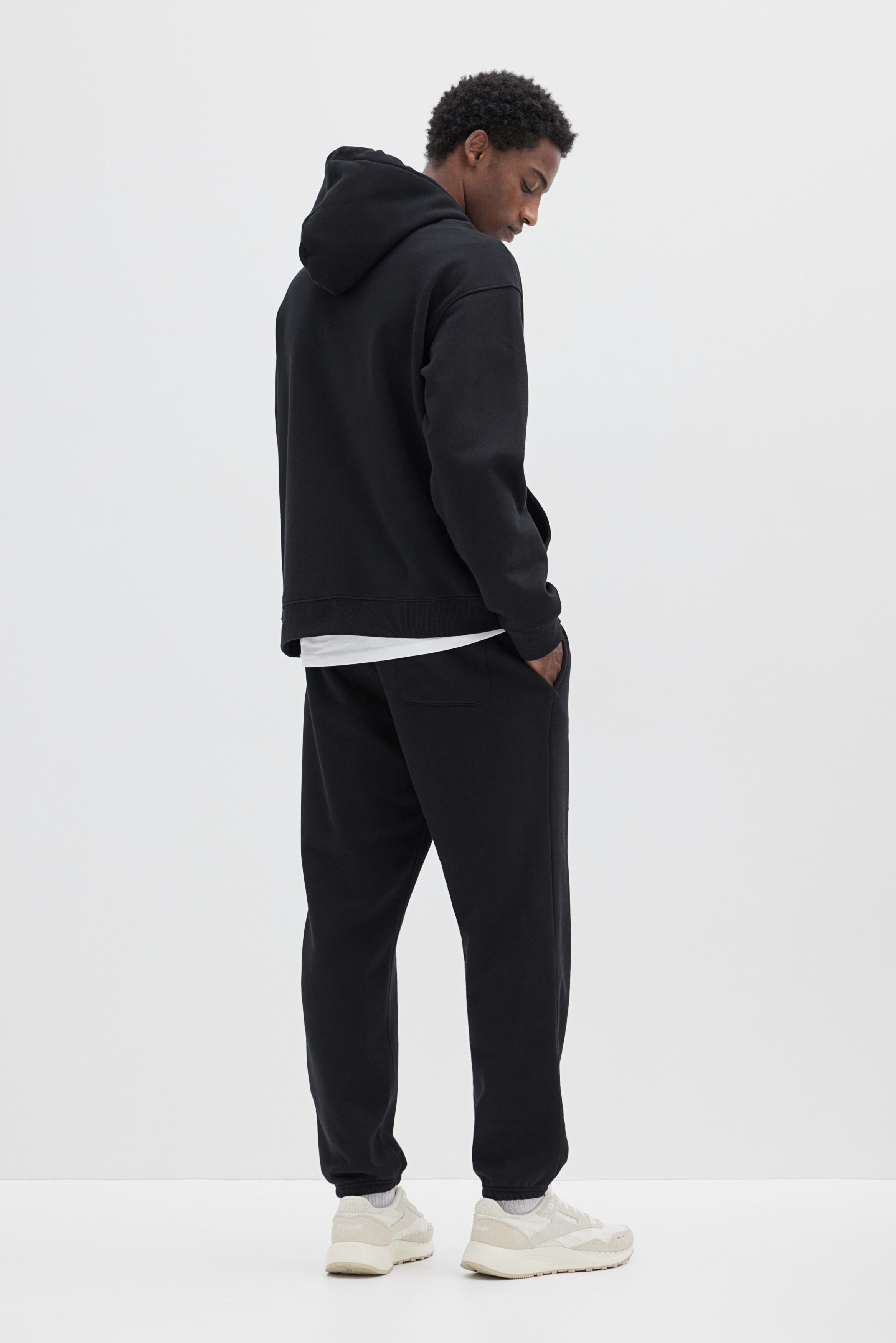 Set hoodie dan joggers loose fit 2-pieces