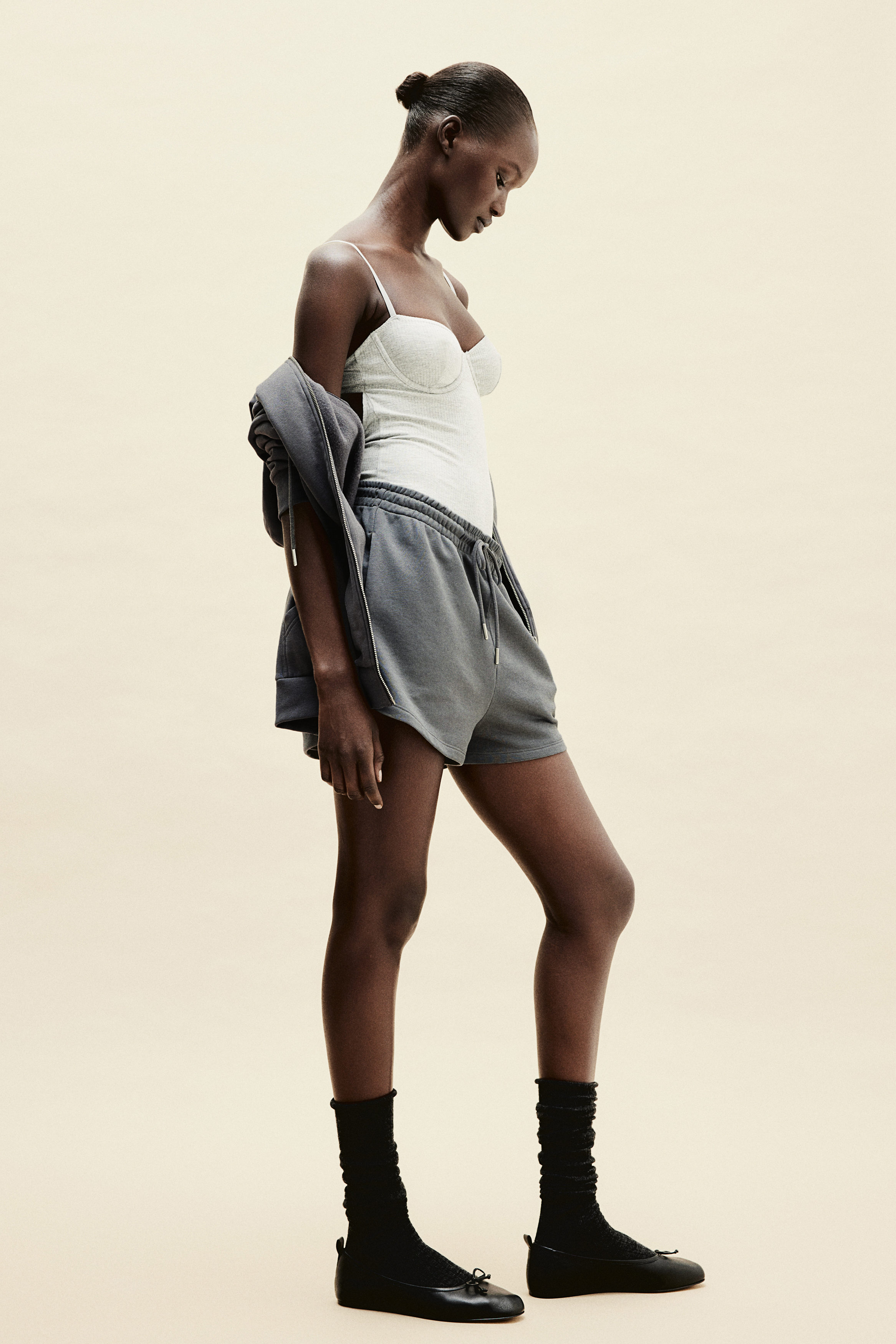 ショートパンツ THE ATTICO Women Shorts  Burmudas 250WCP00255PLL001AA 100 B Black high-rise shorts for Women | THE ATTICO®