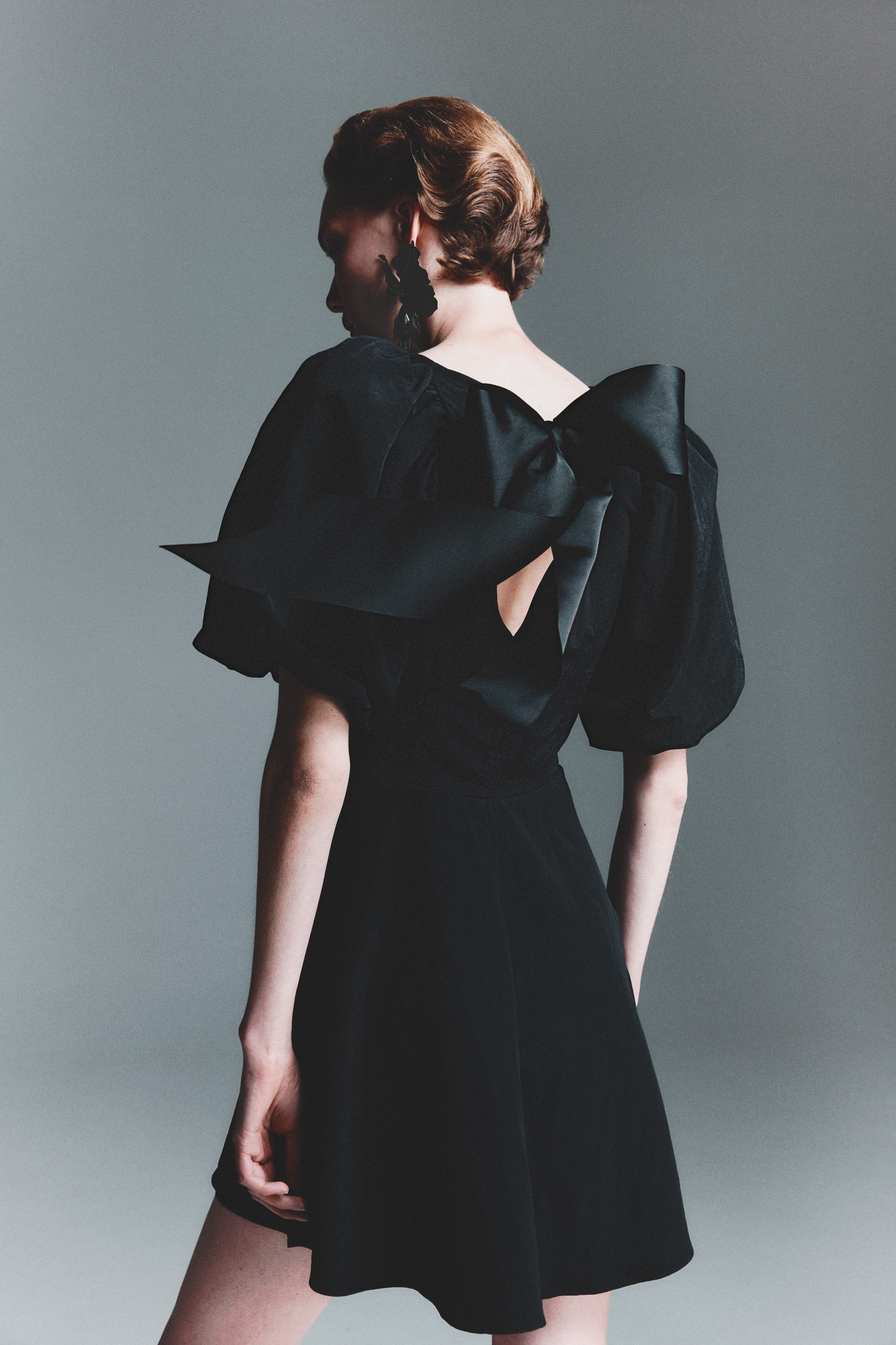 Balloon-sleeved dress