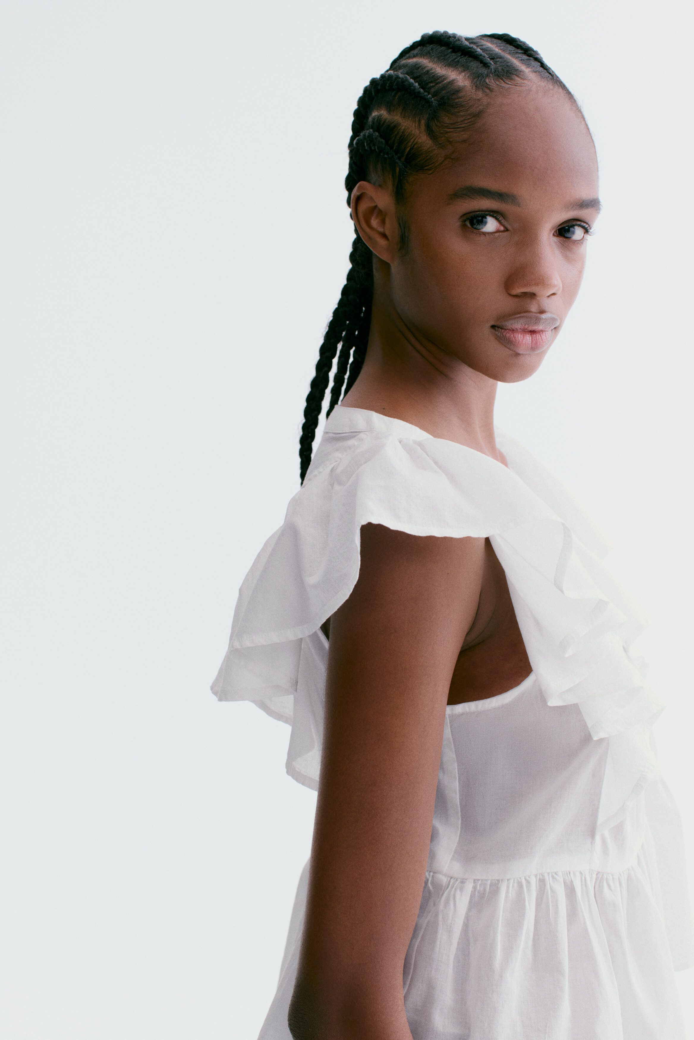 トップス leinwande Braids&Frill Top / White Braids&Frill Top / White Frill-trimmed cotton top